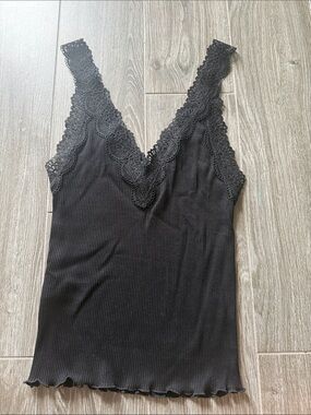 Madewell Black Ribbed Lace-Trim V-Neck Camisole xs